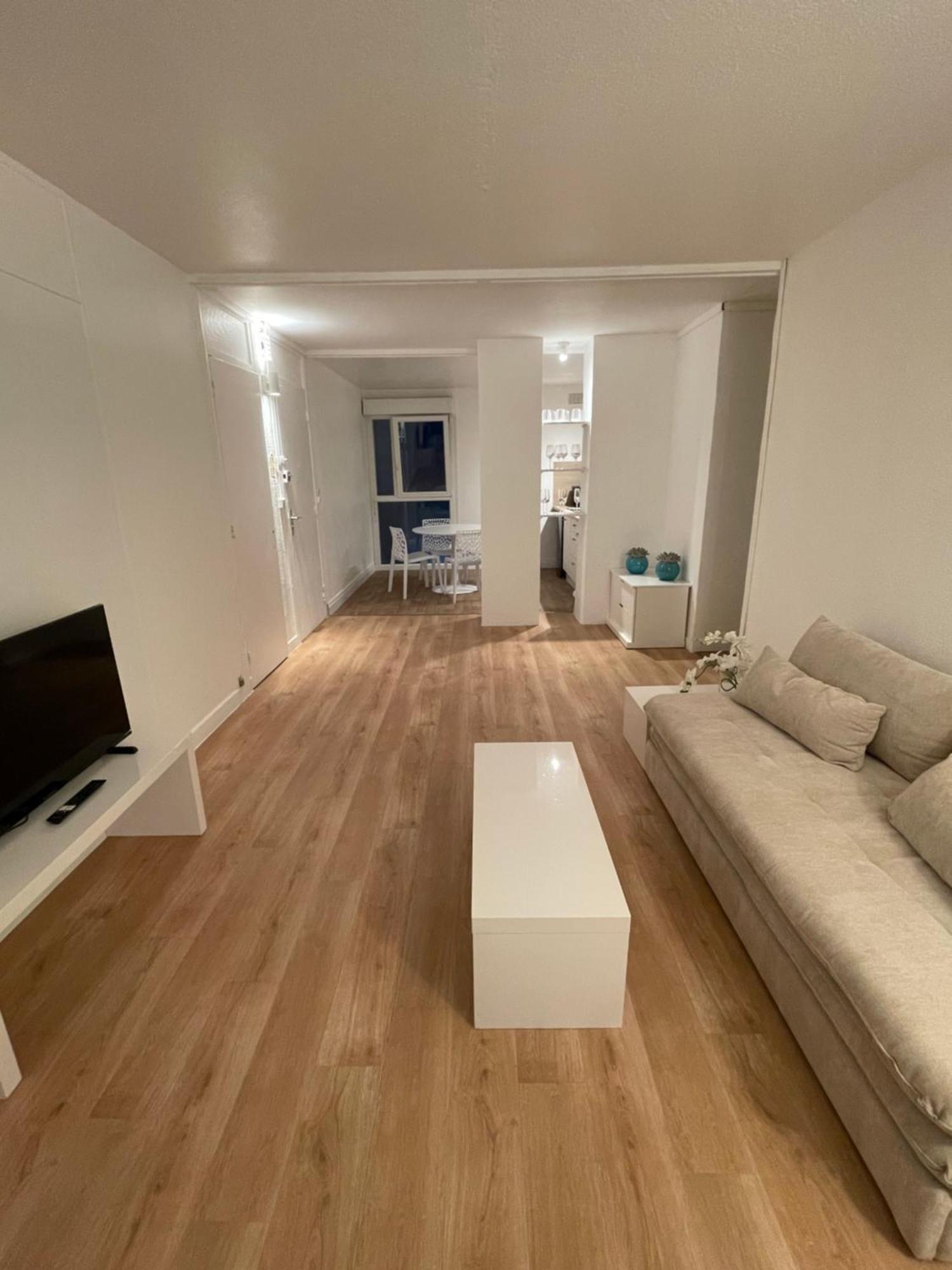 Lenahome 兰斯 外观 照片